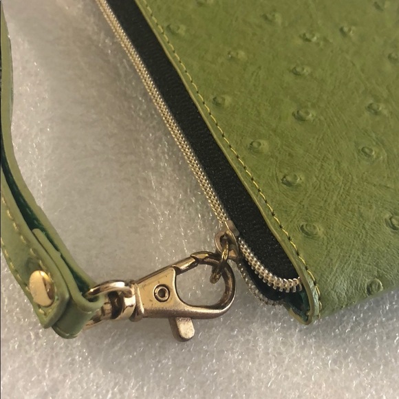Perillini olive green wristlet - Picture 15 of 16